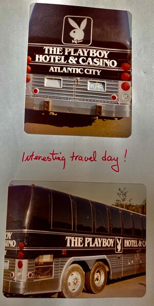 File:Tour Bus.jpg
